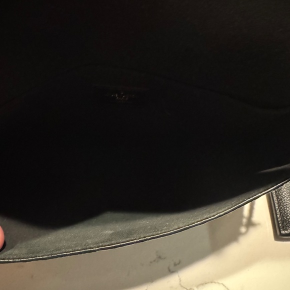 Louis Vuitton crossbody bag - Picture 3 of 11